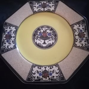 Nanette octagonal plate
